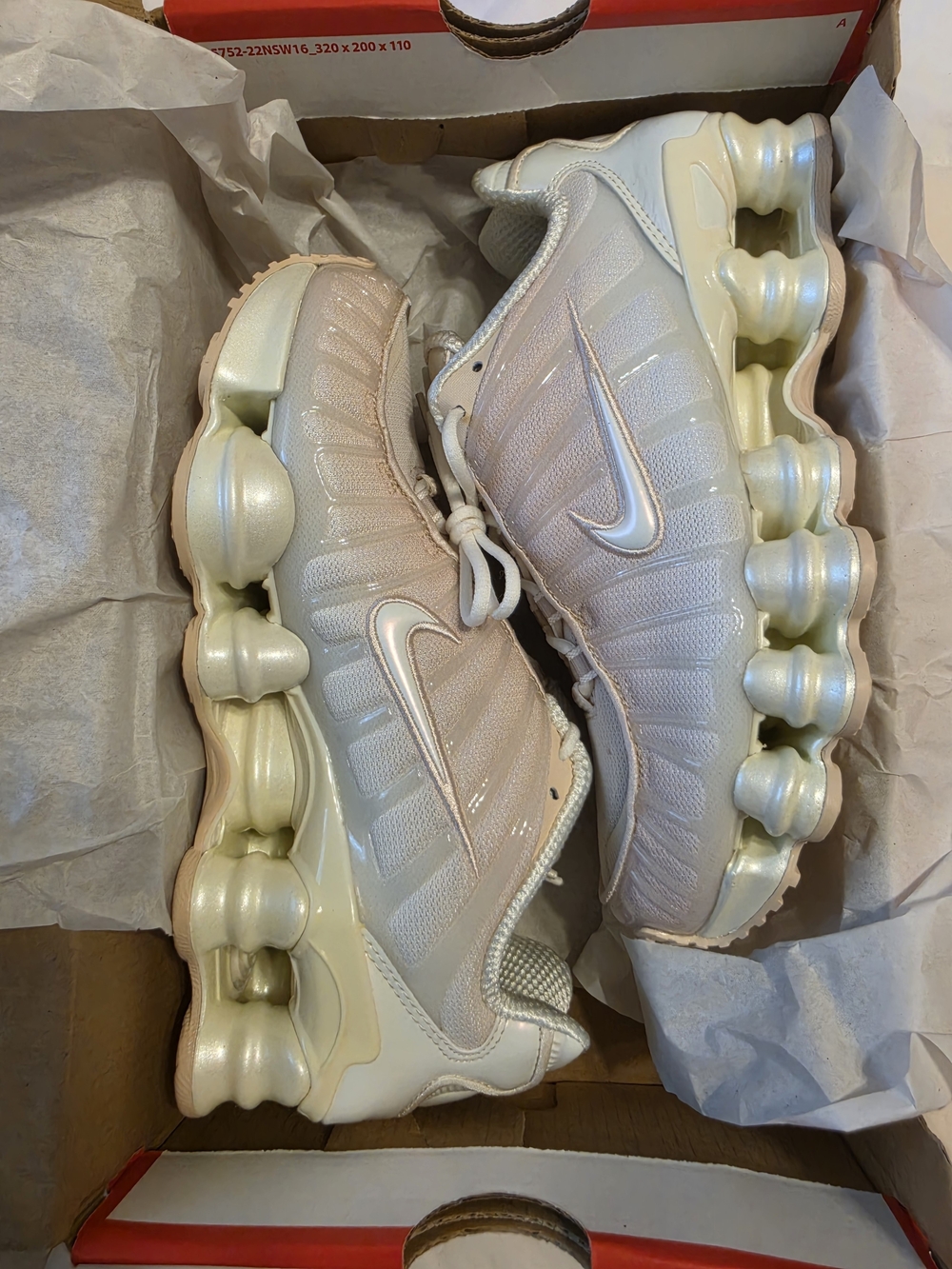 Nike Women's Athletic Running Shoes in Pale Pink and Cream